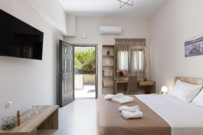 Nafsika apt, studio for 2, very close to the beach